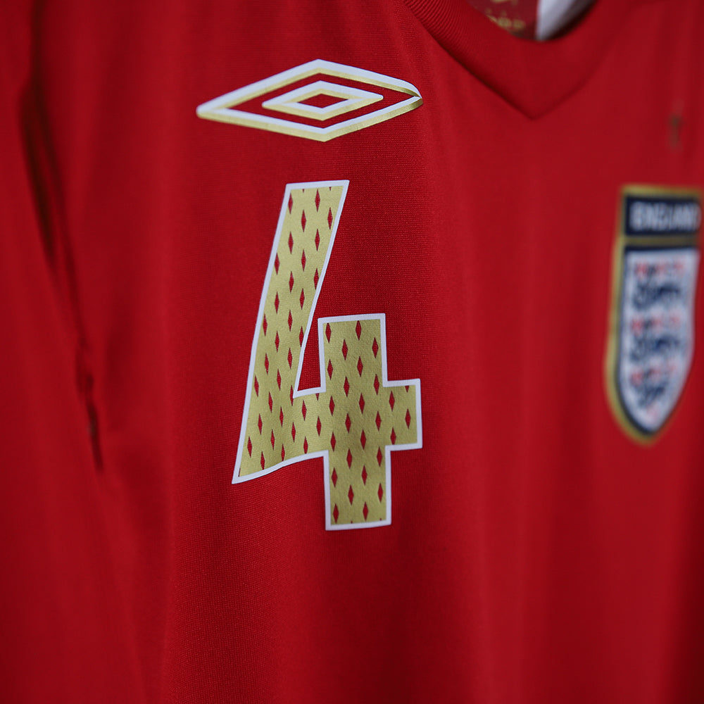 2006 England National Team #4 Gerrard Away Jersey