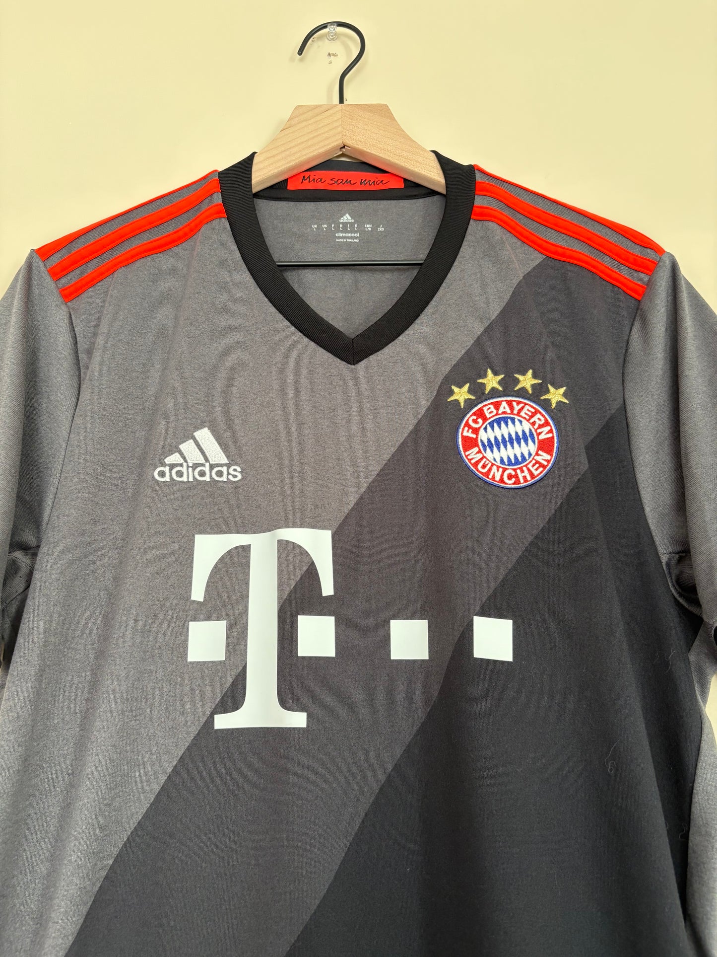 2016/17 FC Bayern Munich Away (AL)