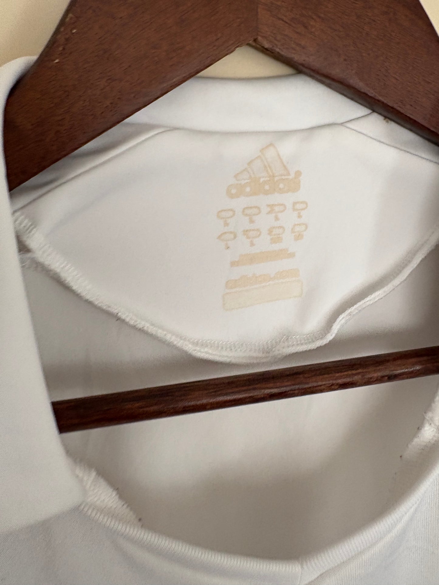 Real Madrid CF 08/09 Home Jersey by Adidas