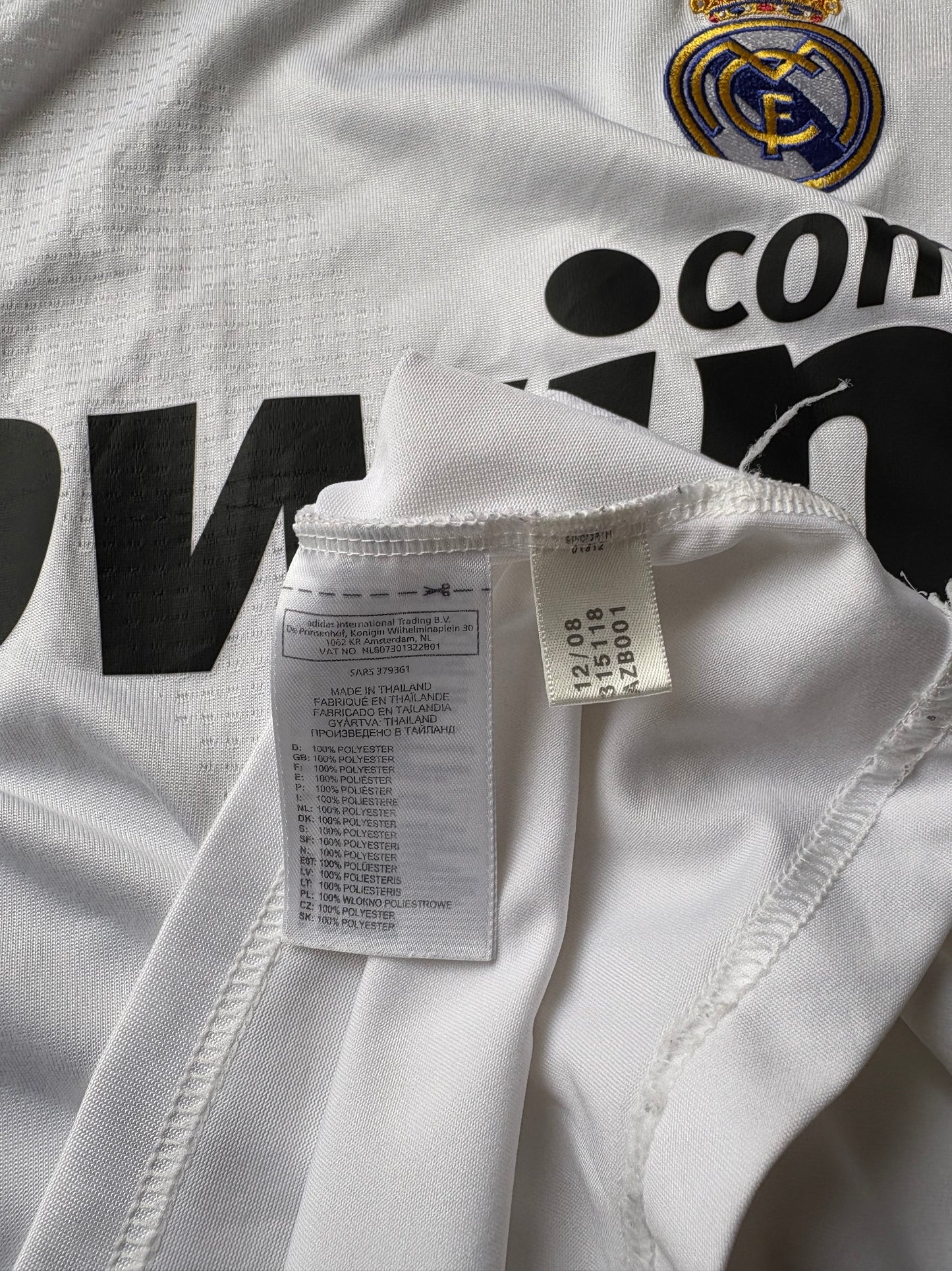 Real Madrid CF 08/09 Home Jersey by Adidas
