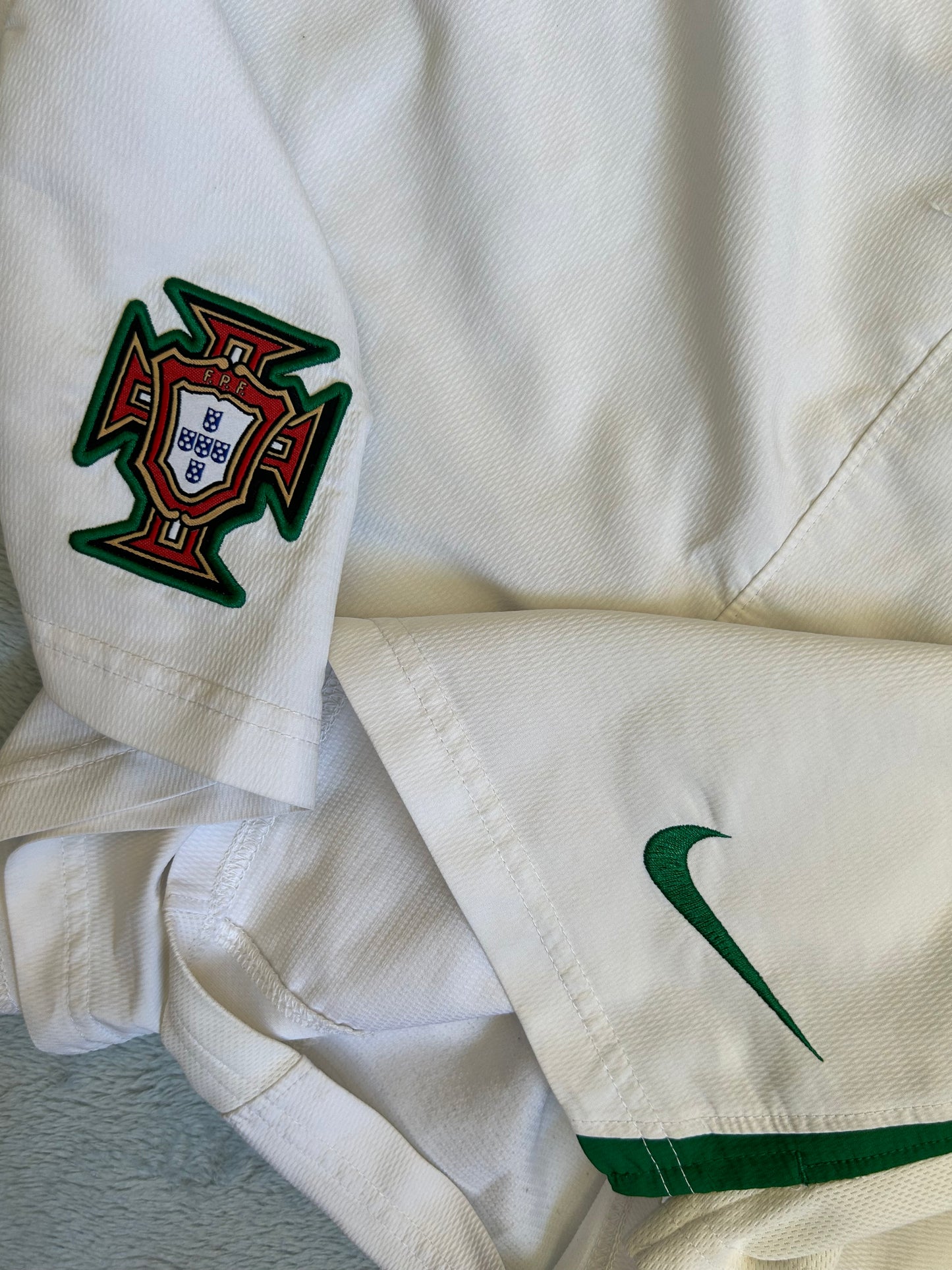 07/08 Portugal Away Shorts By Nike