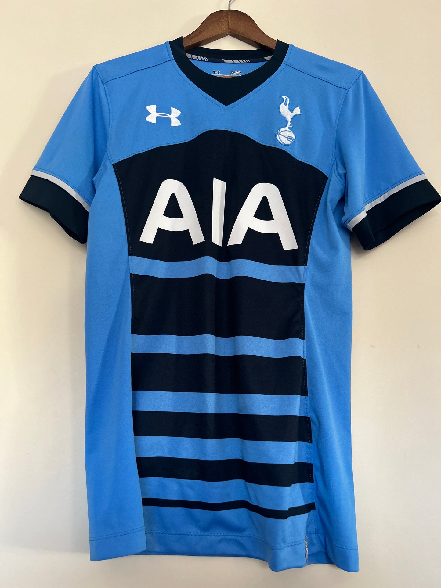 2015/16 Tottenham Hotspur away kit by Under Armor
